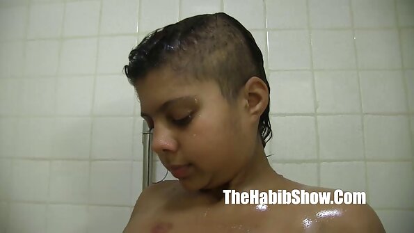 Tässä elokuvassa blondi saa peput kiinni akselista