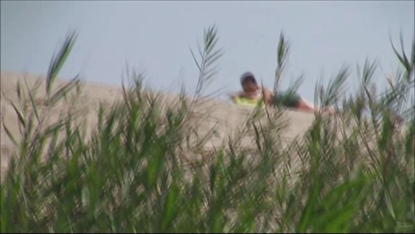 Kuuma tyttö on ihastunut opettajaansa ja hän toimii sen mukaan